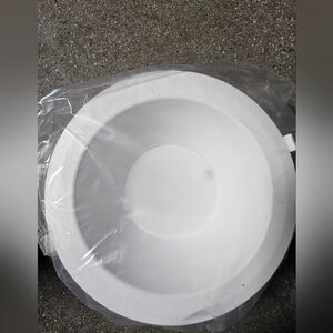 LED LIGHT LUMINAIRES